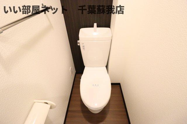 ＧＲＡＳＳ　ＳＱＵＡＲＥ六番館のトイレ|落ち着いた色調のトイレです