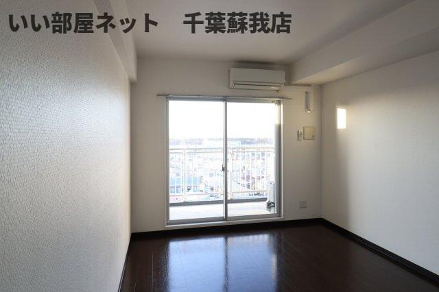 ＧＲＡＳＳ　ＳＱＵＡＲＥ六番館の寝室|開放的な寝室です