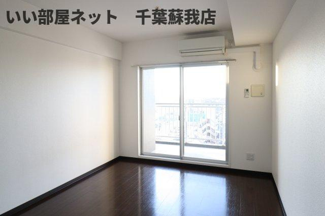 ＧＲＡＳＳ　ＳＱＵＡＲＥ六番館の洋室|落ち着いた色調の洋室です