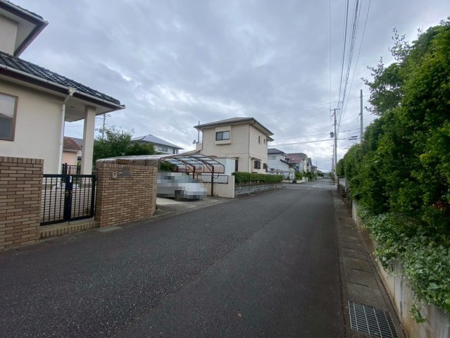 【前面道路含む現地写真】 | いわき市泉ケ丘2丁目　4SLDK