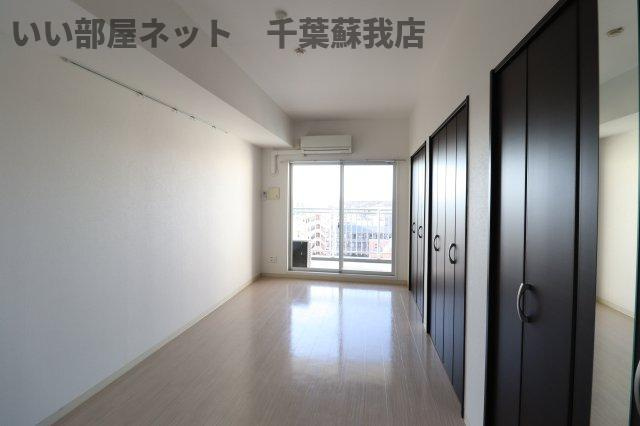 ＧＲＡＳＳ　ＳＱＵＡＲＥ六番館の寝室|使い勝手のいい寝室です
