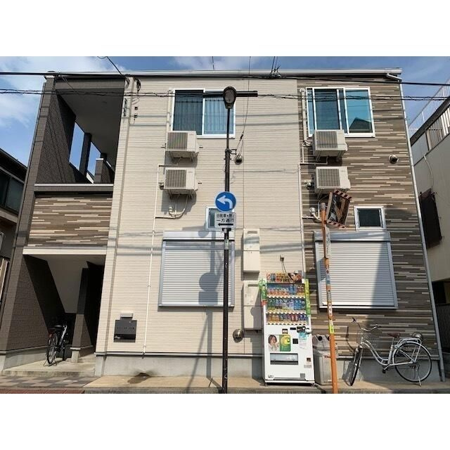 グランドセダー大久保の外観