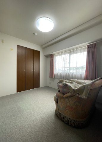 アルファステイツ屋島Ⅱの洋室