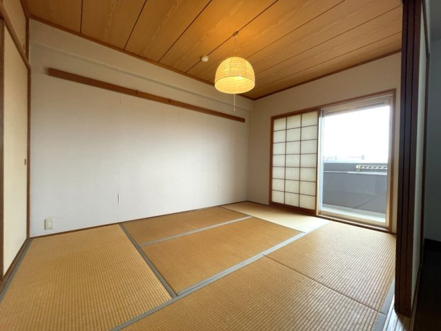 アルファステイツ屋島Ⅱの和室