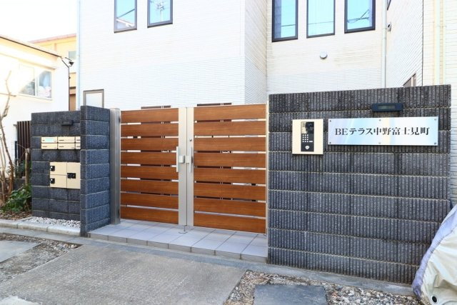 ＢＥテラス中野富士見町のエントランス