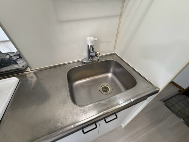 神戸市兵庫区荒田町３丁目のアパート