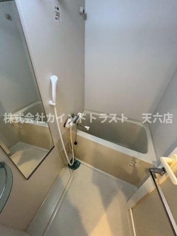 クレストフォルム大阪天満橋の浴室|コンパクトで使いやすいお風呂です