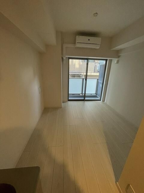 ＬＵＭＥＥＤ横浜阪東橋の居間・リビング