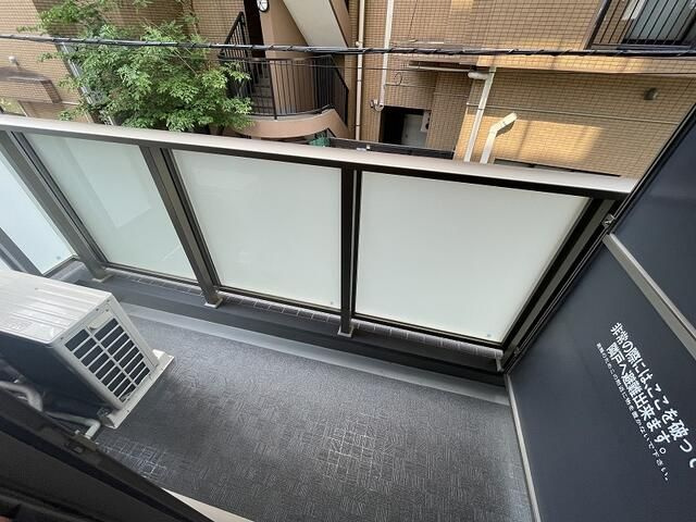ＬＵＭＥＥＤ横浜阪東橋のバルコニー