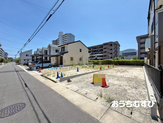 守山区小幡宮ノ腰001①(全1棟)の前面道路含む現地写真