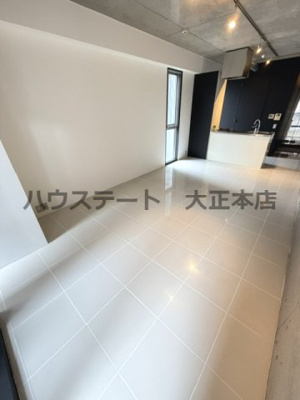 【居間・リビング】 | LOIS GRAND靭公園 仲介手数料無料