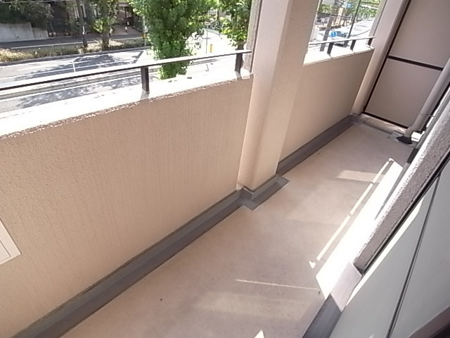 ユーセービルのバルコニー