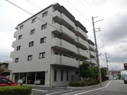 クリスタルの外観