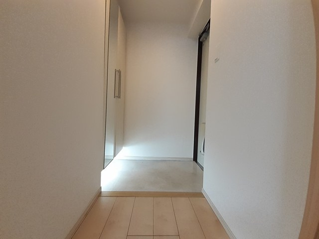イーリス　ウィステリアの玄関