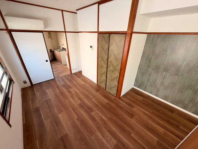 稗原マンションの内装