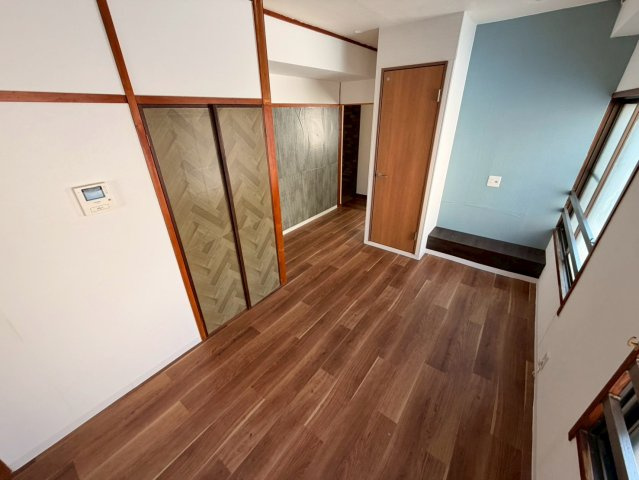 稗原マンションの内装