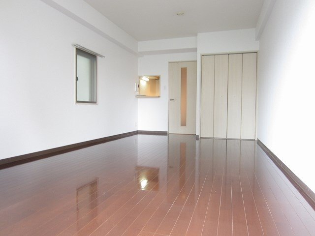 【寝室】ウィング瓦町