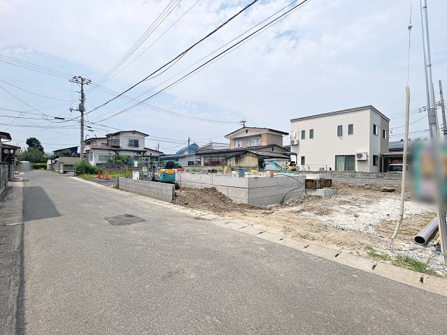 新築戸建・新築建売　米沢市中央6丁目　北部小・第四中の前面道路含む現地写真