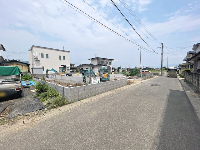 新築戸建・新築建売　米沢市中央6丁目　北部小・第四中の前面道路含む現地写真