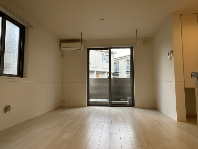 ＫＯＭＩＮＡＭＩ　ＭＡＩＳＯＮ　ＮＯＮＯの居間・リビング