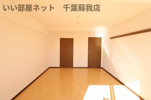 オーシャンビュー壱番館の寝室|開放的な寝室です