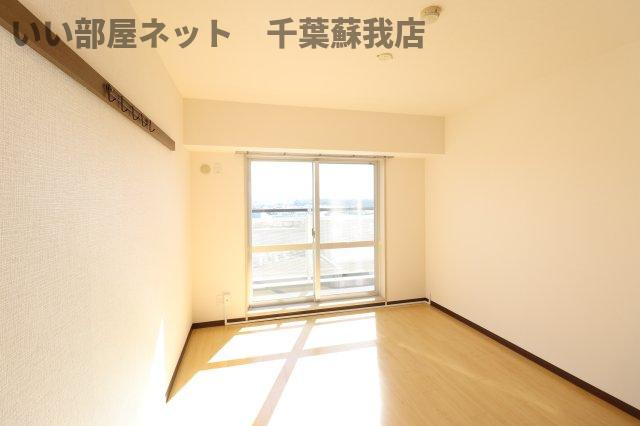 オーシャンビュー壱番館の洋室|コンパクトで使いやすい洋室です