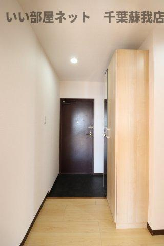 オーシャンビュー壱番館の玄関|明るい玄関です
