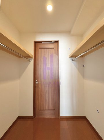 ザ・タワー大阪の収納|ウォークインクローゼット