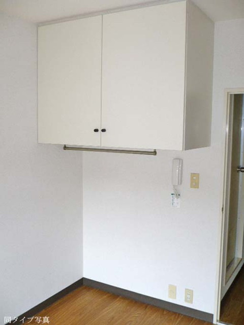 世田谷区喜多見９丁目の賃貸マンションのその他|便利な収納もあります