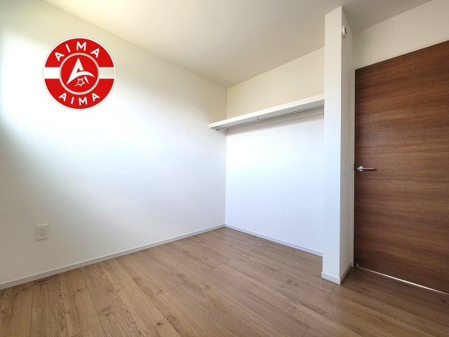 糟屋郡志免町南里3丁目第1-1棟（1号棟）の洋室|落ち着いた色調の洋室です。