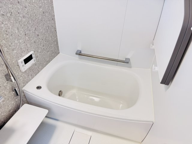 市川市国分１丁目新築戸建の浴室|浴槽