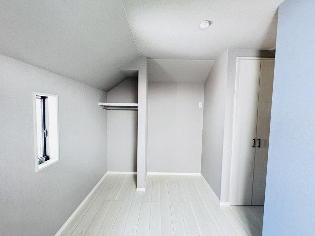 市川市国分１丁目新築戸建の収納|5.3帖ストレージルーム収納