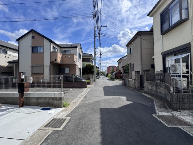 市川市国分１丁目新築戸建の前面道路含む現地写真|南東側前面道路