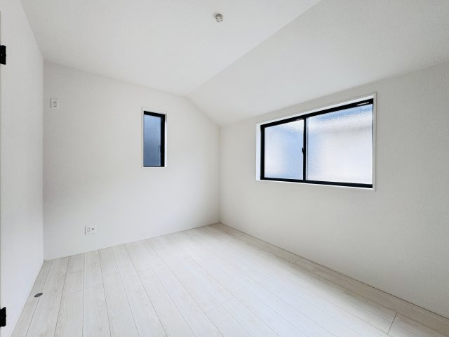 松戸市松飛台新築戸建【松飛台第二小学校:4分】の子供部屋|6帖洋室