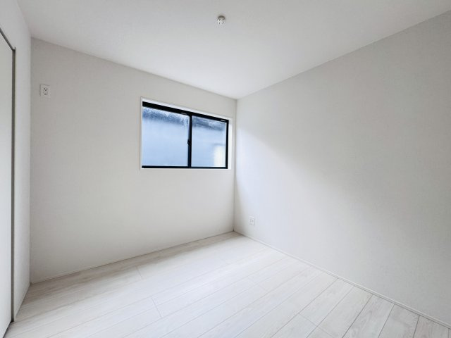 松戸市松飛台新築戸建【松飛台第二小学校:4分】の洋室|4.5帖洋室