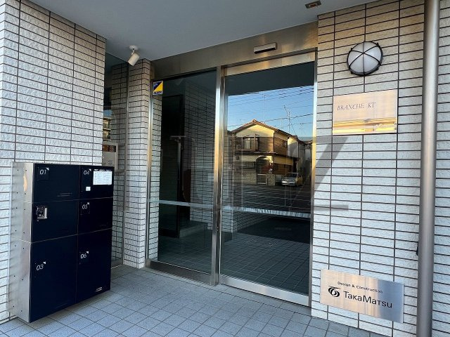 BRANCHE　KTのエントランス