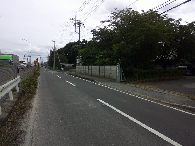 野田市柳沢の倉庫の駐車場