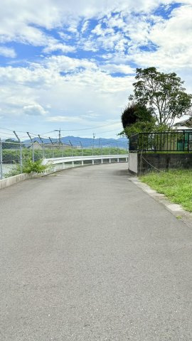 太宰府市坂本3丁目　売り土地の前面道路含む現地写真|前面道路含む現地写真です