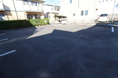 【駐車場】 | プチメゾン | 駐車場