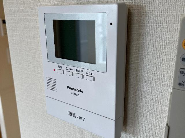 富山市向新庄町７丁目新築アパートの内装|カメラ付インターホン（イメージ）