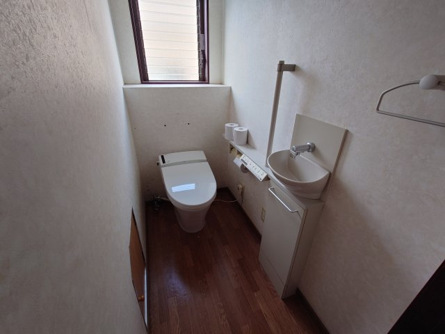 稲代貸家のトイレ|コンパクトで使いやすいトイレです