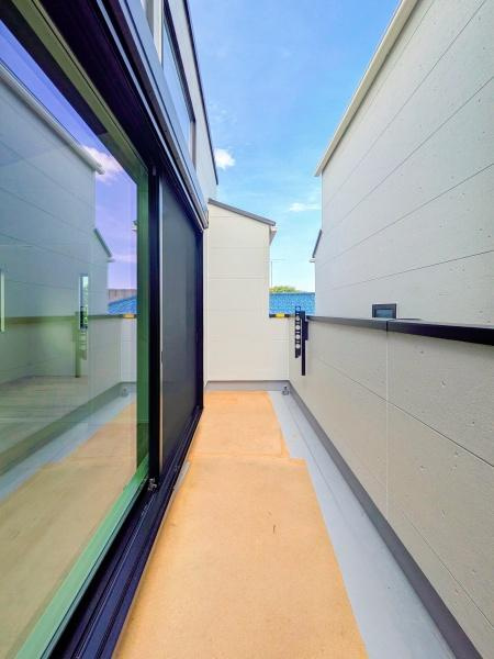 横浜市港北区富士塚２丁目の新築一戸建のバルコニー|陽当り良好のバルコニー！
風通しもよく気持ちいいです