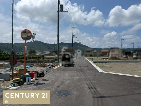 和歌山市新庄第4-3号棟　新築戸建の前面道路含む現地写真