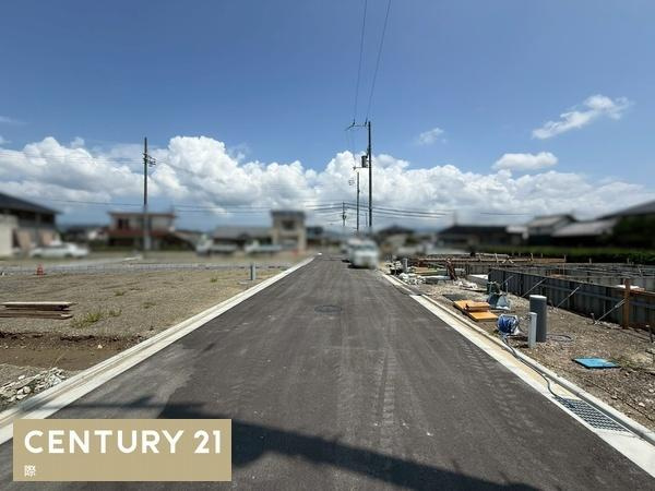 和歌山市新庄第4-3号棟　新築戸建の前面道路含む現地写真