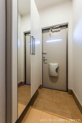 アン・プラージュⅤの玄関