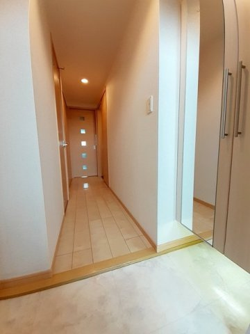 ラディエンス狭山台の玄関