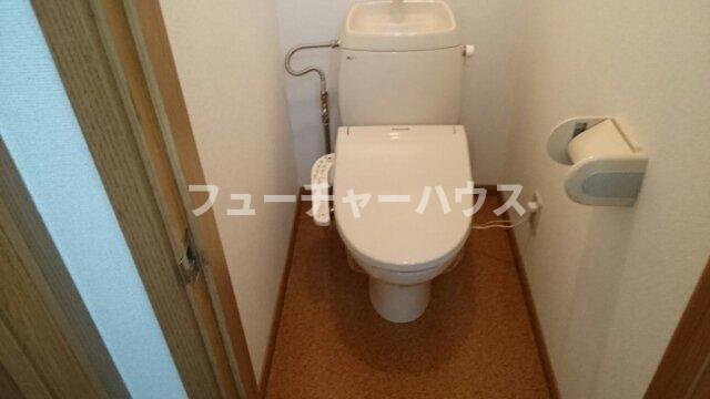 クレストール１０３７Ｃのトイレ|コンパクトで使いやすいトイレです