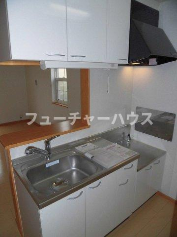 パインコーンＡのキッチン|きれいなキッチンです