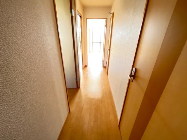クレアウィンド（Ｃｌａｉｒｅ　Ｗｉｎｄ）の内装|廊下