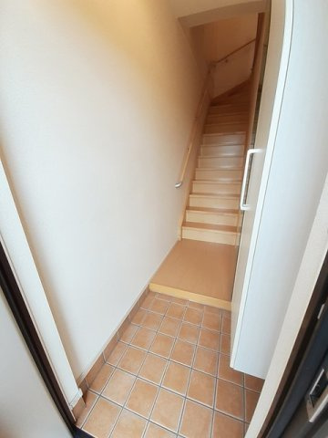 ガレリアの玄関